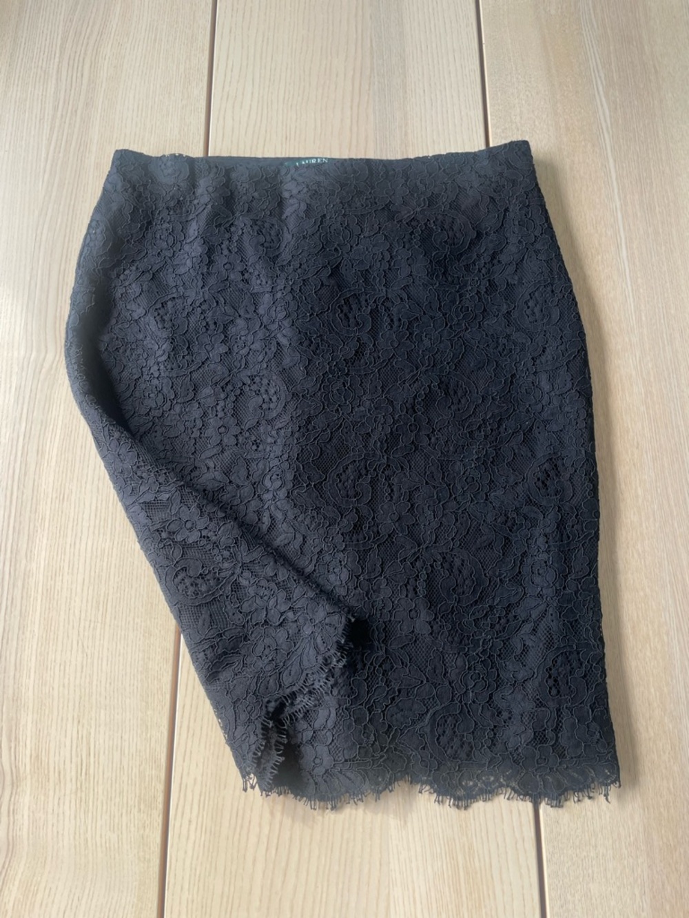 Ralph Lauren Black Lace Pencil Skirt womens size 10 Ralph Lauren skirt with lace - Picture 2 of 7